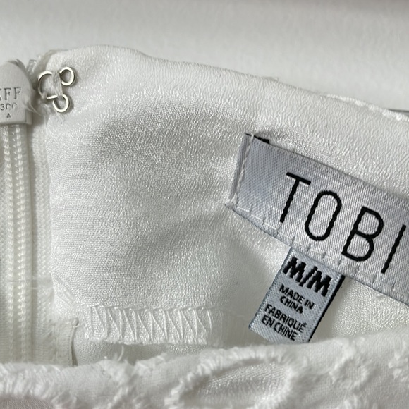 Tobi Eyelet Lace White Mini Skirt - Picture 3 of 3